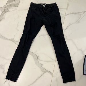 Skinny rip jeans for women